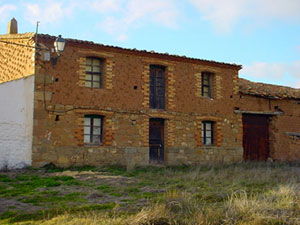 Vivienda de adobe