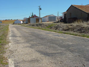 Carretera SO-P-3001 entrando en Almarail