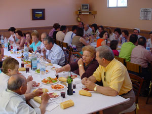 Comida de hermandad. Pulsa para ampliar