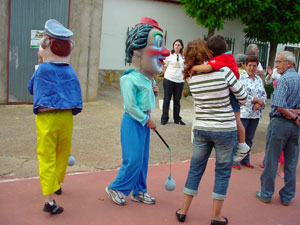 Cabezudos en Almarail