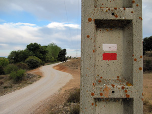 Se�alizaci�n del GR-14 en Almarail