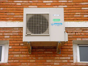Nuevo sistema de climatizaci�n del Centro Social: unidad exterior