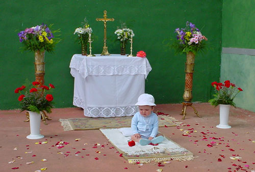 Antonio Gonzalo en el altar