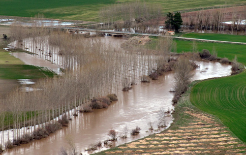 Desbordamiento del r�o Duero en Almarail