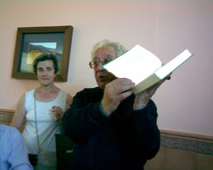 Libro regalado por la familia Gil Lape�a