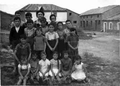 Escuela de Almarail a�os 1961-62