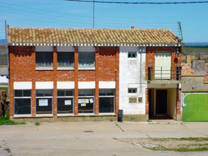 Vista de la escuela antes de la reforma