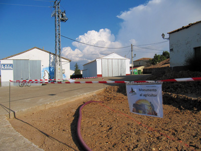 Ubicaci�n del Monumento al agricultor en Almarail