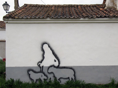 Graffiti en la Cochera del pueblo de Almarail. Homenaje a la trashumancia