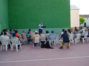 Charla de Pepe Sanz "Romances, romancillos y otros poemas sencillos".