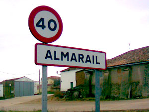 Indicador de entrada al pueblo en la carretera SO-P-3001, desde Soria