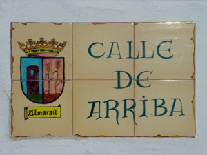 Placa de cer�mica de la "Calle de Arriba"
