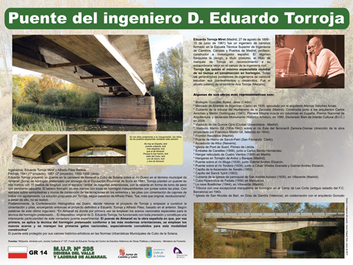 R�tulo en el puente del Ingeniero D. Eduardo Torroja