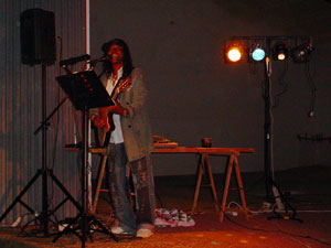 Actuaci�n de Tony Matute